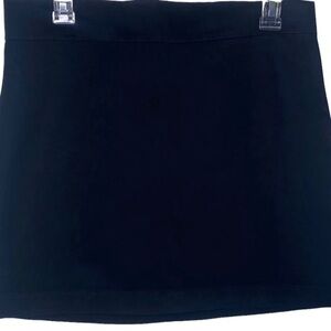 Unyx A-Line Women’s Skirt L Black Half Zip Back Above Knee Length Made in USA